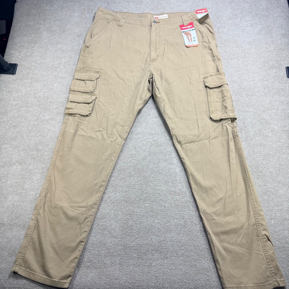 Wrangler Mens Five Star Premium Cargo Pants Khaki Regular Taper 38x32 NWT